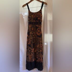New Directions Orange and Black Patterned Maxi Dress